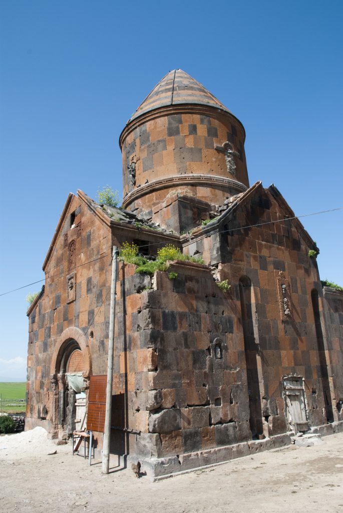 Bayraktar - Kizil Kilise